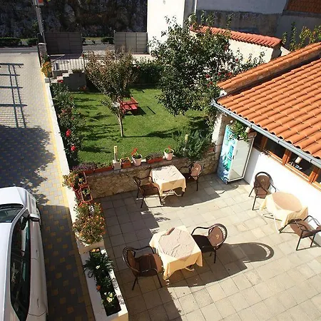 Konukevi Pansion Rose Mostar