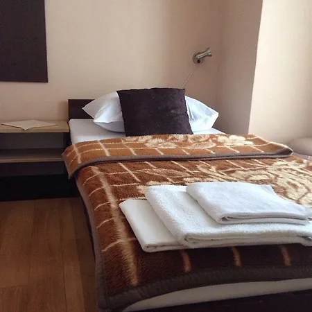Pansion Rose Konukevi 3*