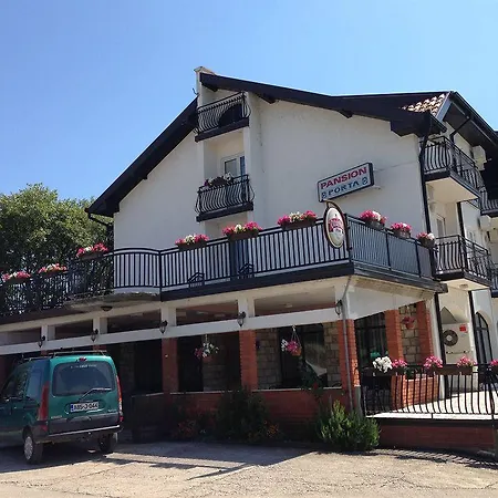 Pansion Rose بيت ضيافة 3*